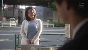 Gã chồng yếu không làm lên đỉnh, vợ yêu lên mạng tìm trai trẻ trả bài khỏe