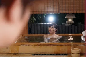 Chuyến đi giã ngoại gia đình, thay vì địt cô vợ mang thai thì thanh niên lại địt mẹ vợ yêu có thai