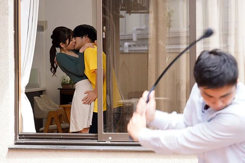 Chồng yêu mãi mê với công việc, bà xã nảy sinh tình cảm với em người chồng vì cô đơn